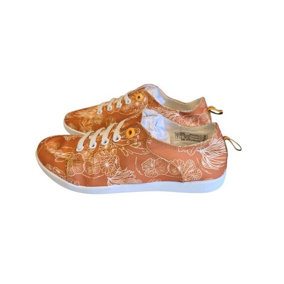 Vionic Pismo Lace-Up Shoes, Starfish Coral Print White Rubber Sole Beachy | 7 - Picture 4 of 12